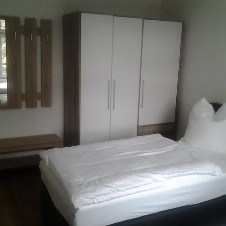 Pensión Gaestezimmer In Lindenau Leipzig
