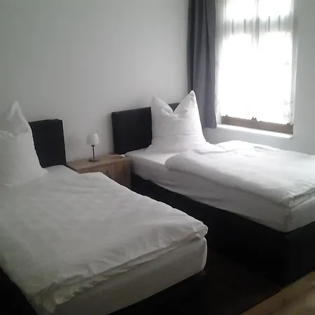 Gaestezimmer In Lindenau Pensión *
